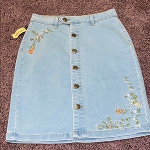 Floral denim skirt